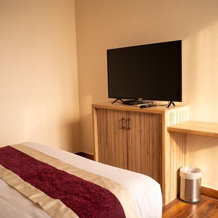 Hotel Black Diamond - Transit Point Inside Hotel 加德满都 外观 照片