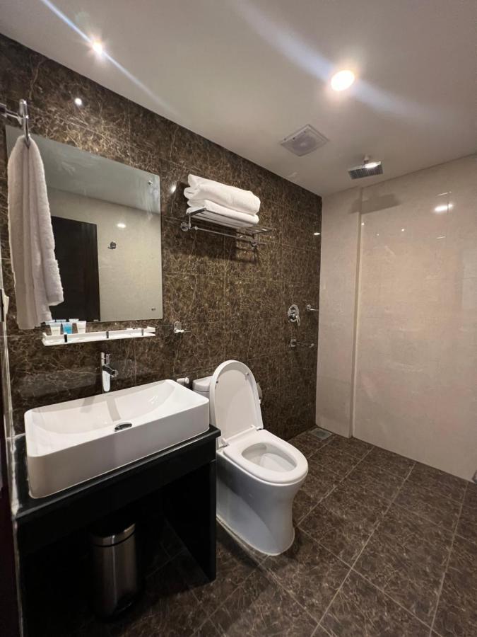 Hotel Black Diamond - Transit Point Inside Hotel 加德满都 外观 照片