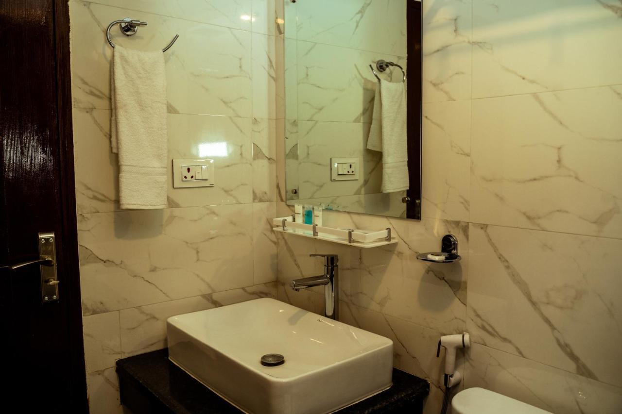 Hotel Black Diamond - Transit Point Inside Hotel 加德满都 外观 照片