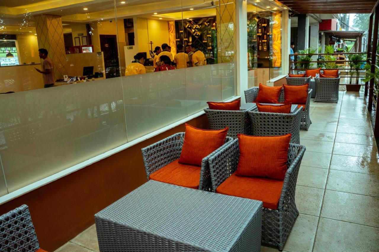 Hotel Black Diamond - Transit Point Inside Hotel 加德满都 外观 照片