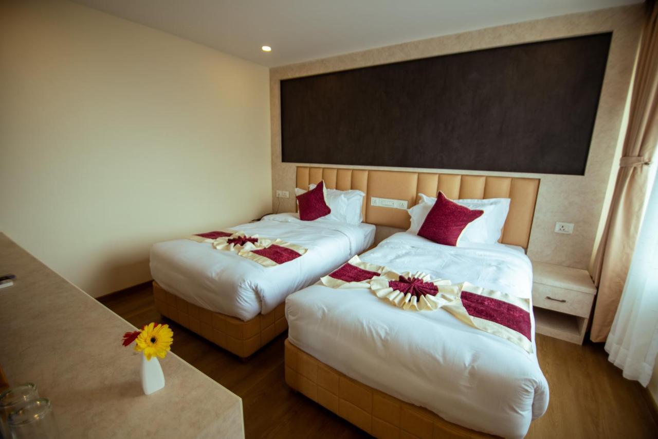 Hotel Black Diamond - Transit Point Inside Hotel 加德满都 外观 照片